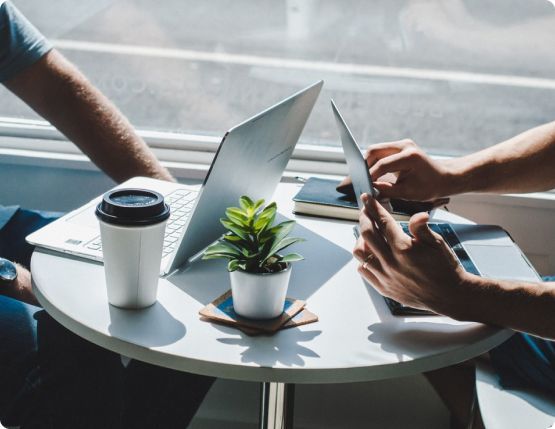 Connectez vous avec nous pour découvrir comment ahlaa.tn fonctionne