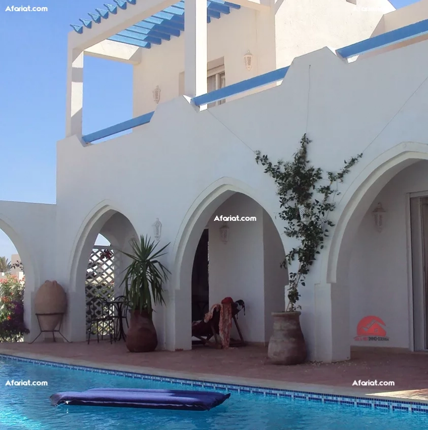 Location de villa avec piscine privée à aghir djerba – l705