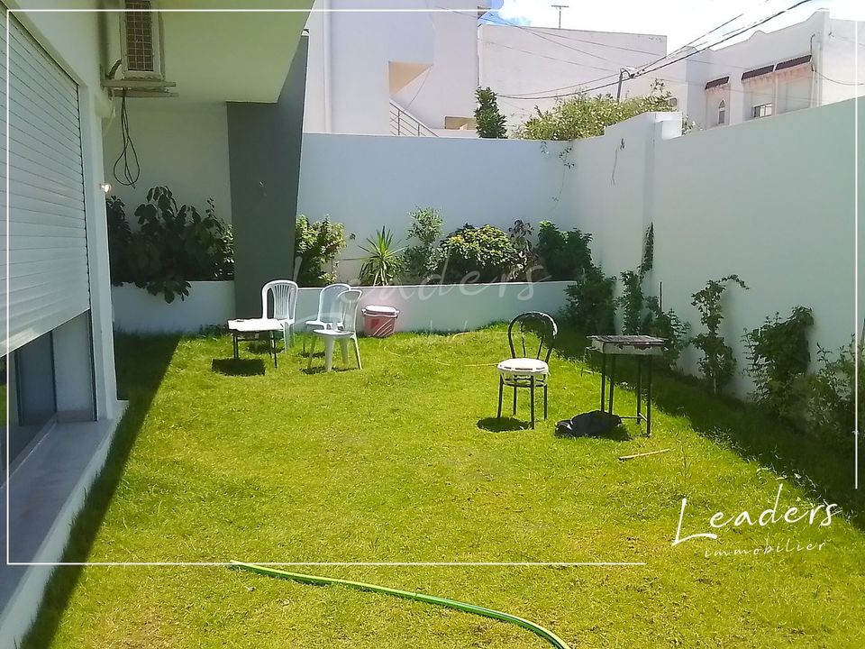 A vendre une #villa S+4 avec jardin