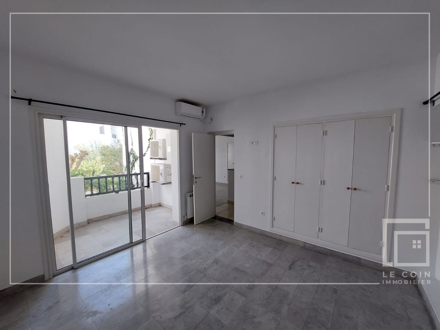 À vendre un appartement S+1 situé à #Hammamet CENTRE