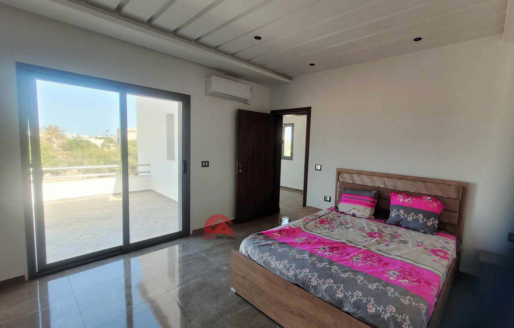 VILLA AVEC PISCINE À TEMLEL DJERBA MIDOUN ZA – RÉF V679